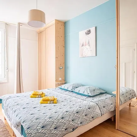 O Petit Franklin - Palais De Justice - Tram 勒阿弗尔